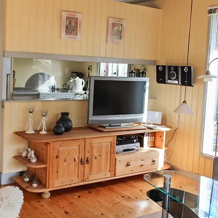 Two-bedroom Holiday In * Hals