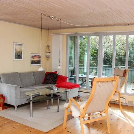 Two-bedroom Holiday In * Hals