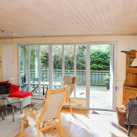 Two-bedroom Holiday In * Hals